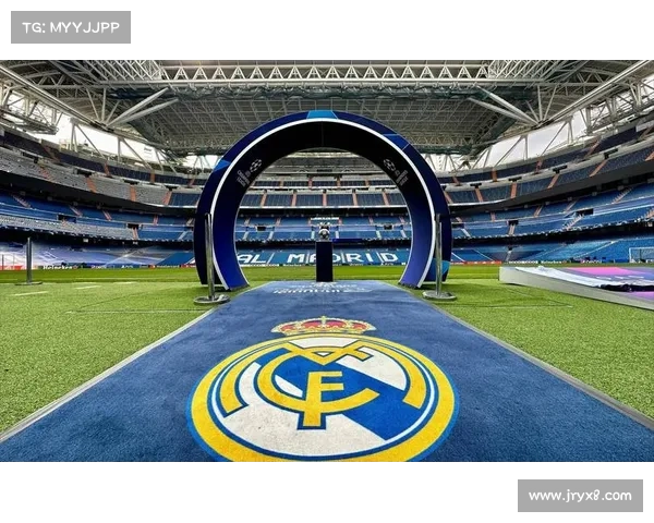 欧冠赛事中的关键传球解析：决定胜负的关键时刻与战术运用